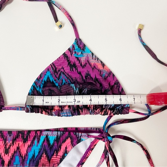 Billabong Chevron Print String Bikini - Picture 5 of 10